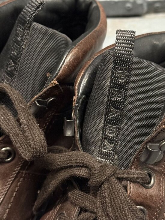 PRADA LINEA ROSSA Vintage Dark Brown Leather Hiking Lug Sole Boots Sz 9 main image 8